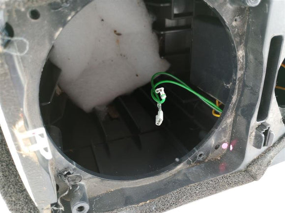 BMW 318i Pair Of Rear Trunk Mounted Deck Speaker Boxes