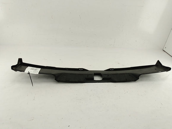 BMW 318i Rear Trunk Edge Trim