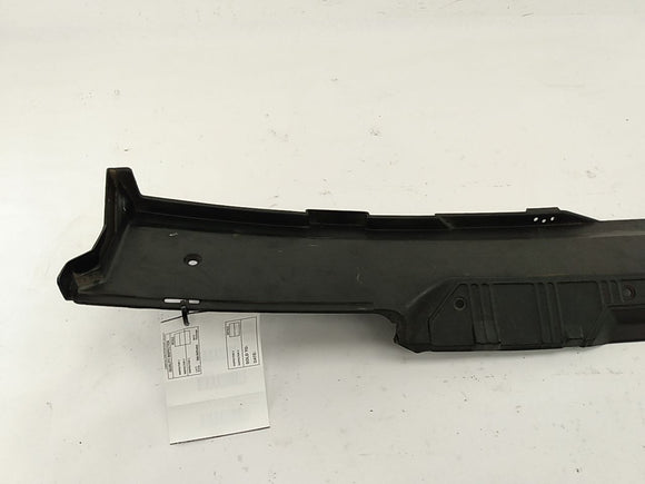 BMW 318i Rear Trunk Edge Trim