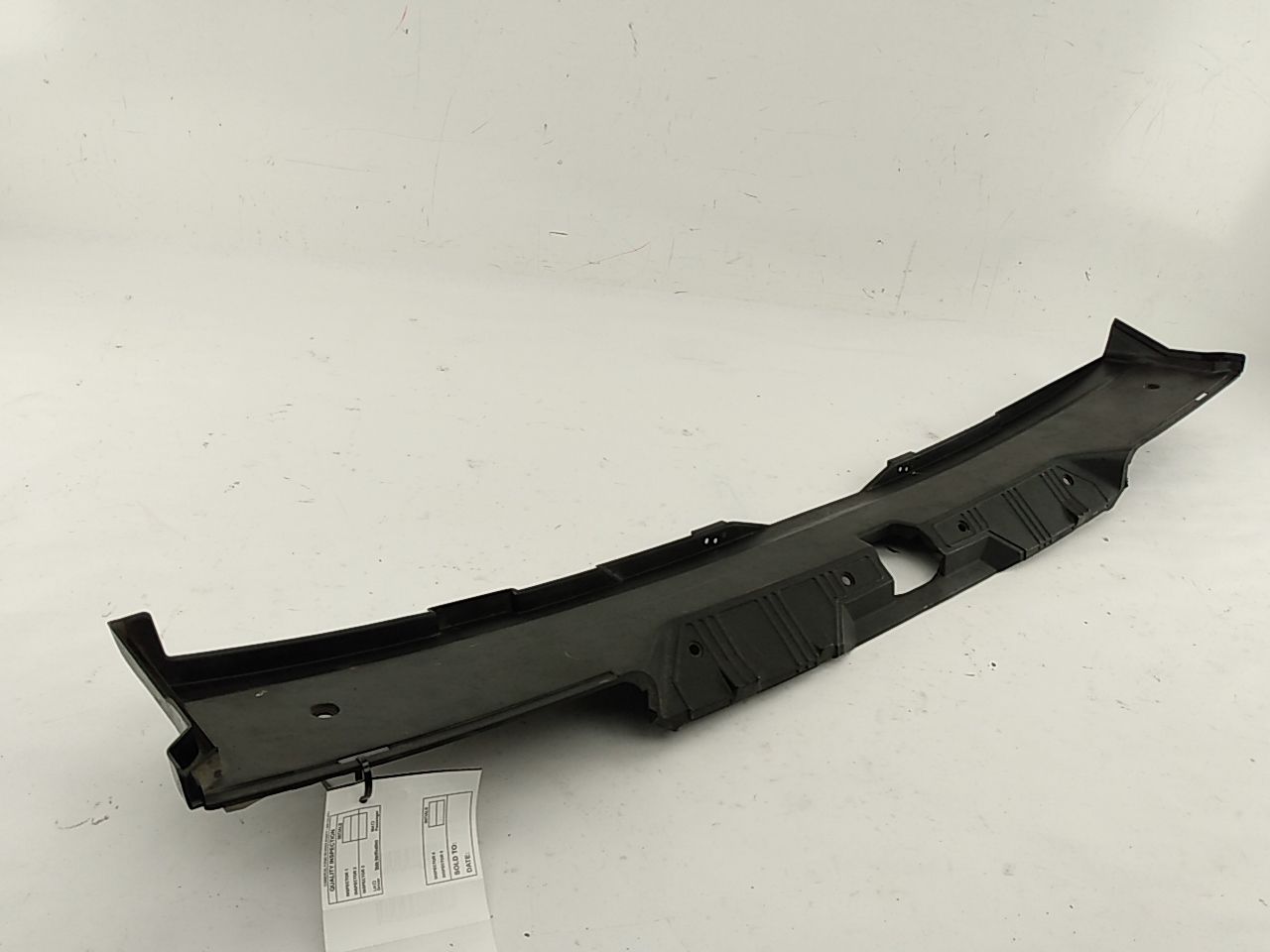 BMW 318i Rear Trunk Edge Trim