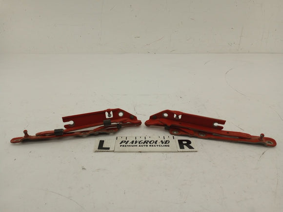 BMW 318i Pair Of Rear Lift Gate Hinges
