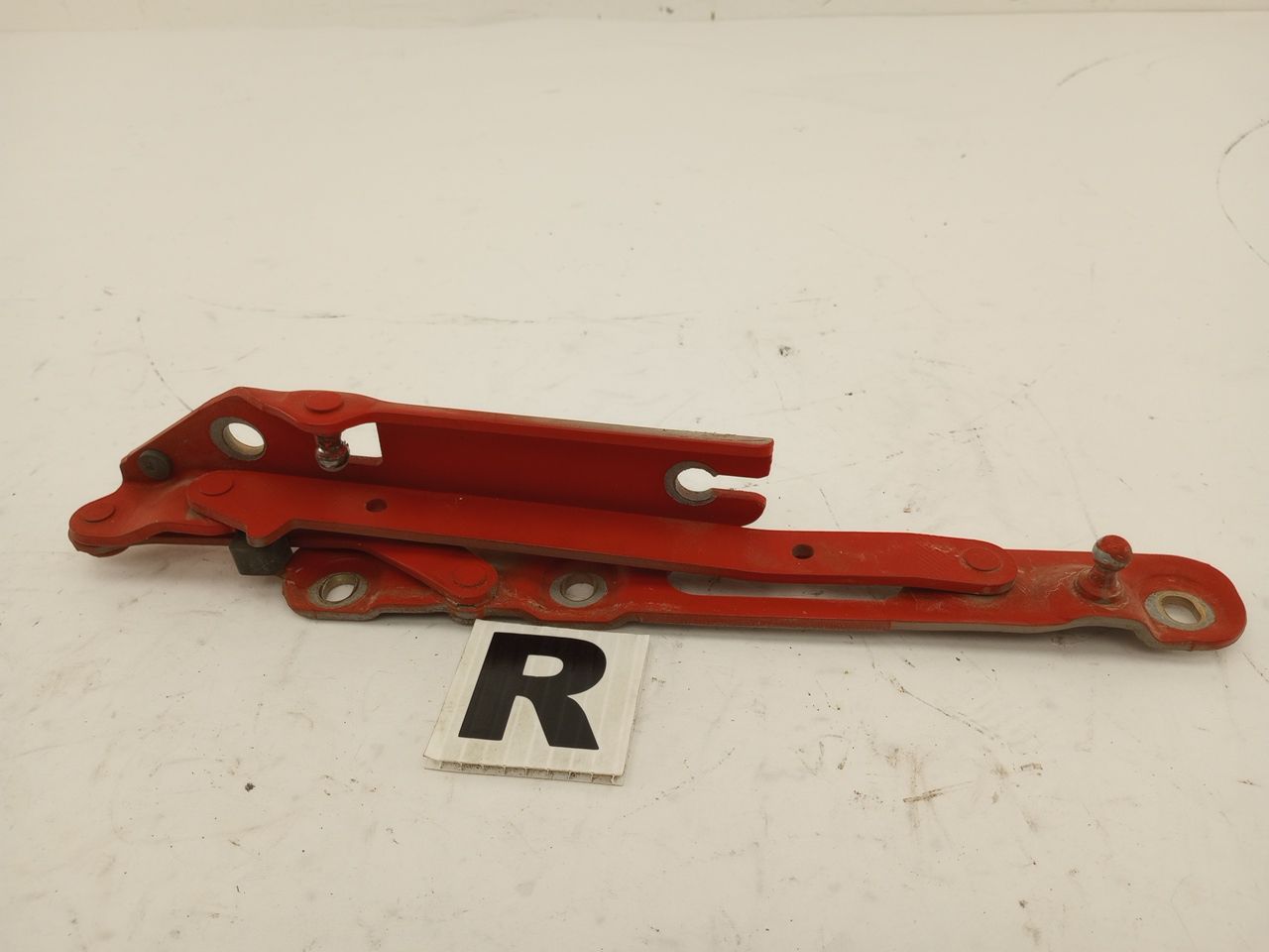 BMW 318i Pair Of Rear Lift Gate Hinges