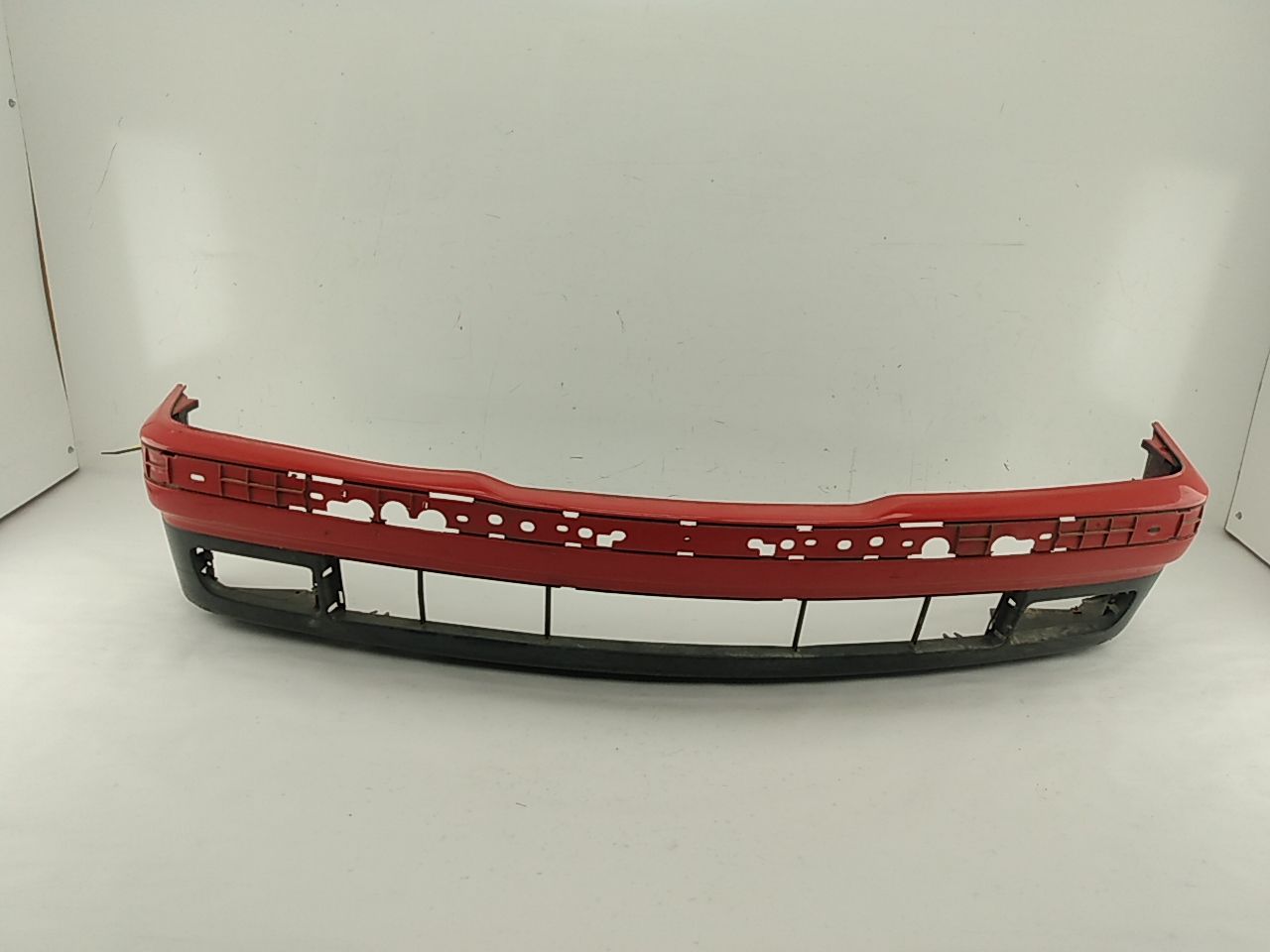 BMW 318i *** AS IS *** Front Bumper Cover