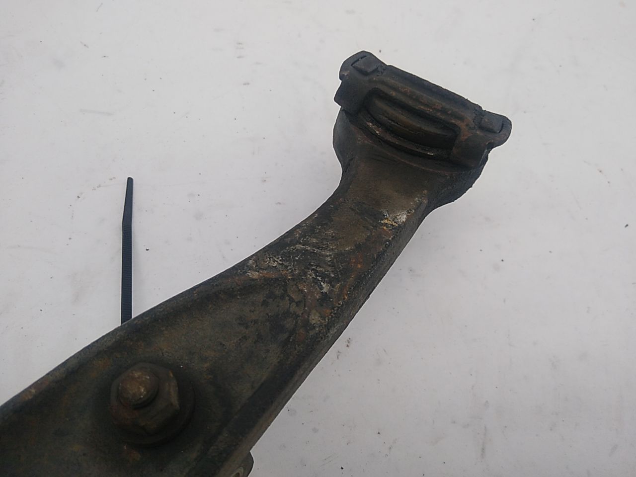 BMW 318i Front Right Lower Control Arm