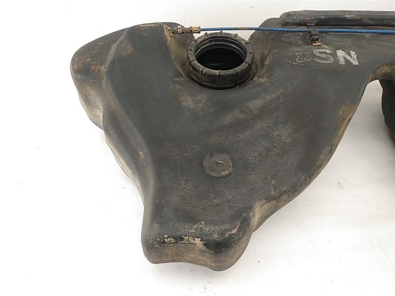 BMW 318i Fuel Tank