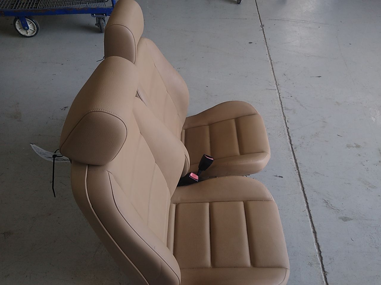 BMW 318i Front Seat Set