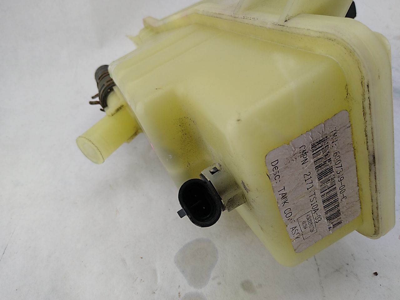 Tesla Model S Coolant Reservoir Assembly