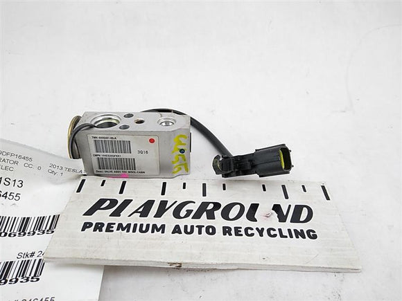 Tesla Model S Evaporator Valve Assembly