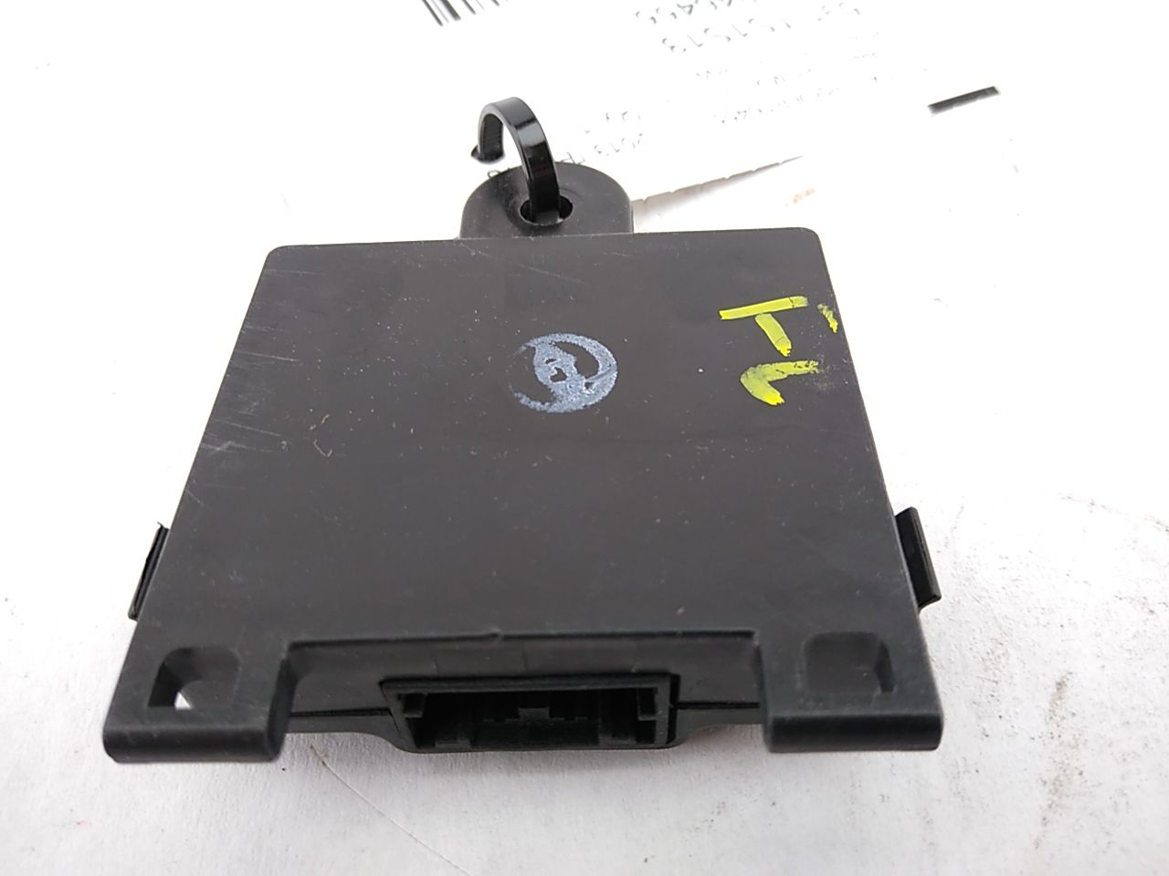 tmk0629　46、47、59、85 Tesla Model S Front Left Door Handle Controller | Playground PAR