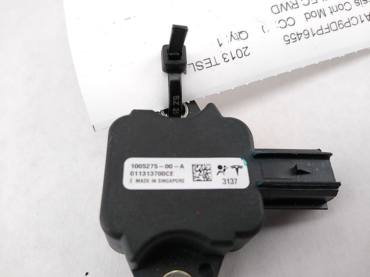 Tesla Model S Pressure Impact Sensor