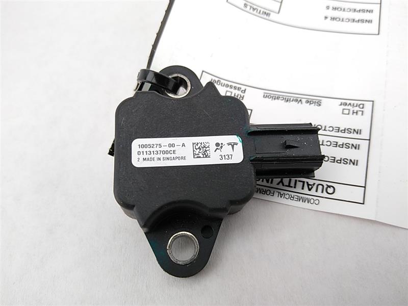 Tesla Model S Pressure Impact Sensor