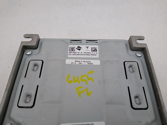 Tesla Model S Radio Amplifier