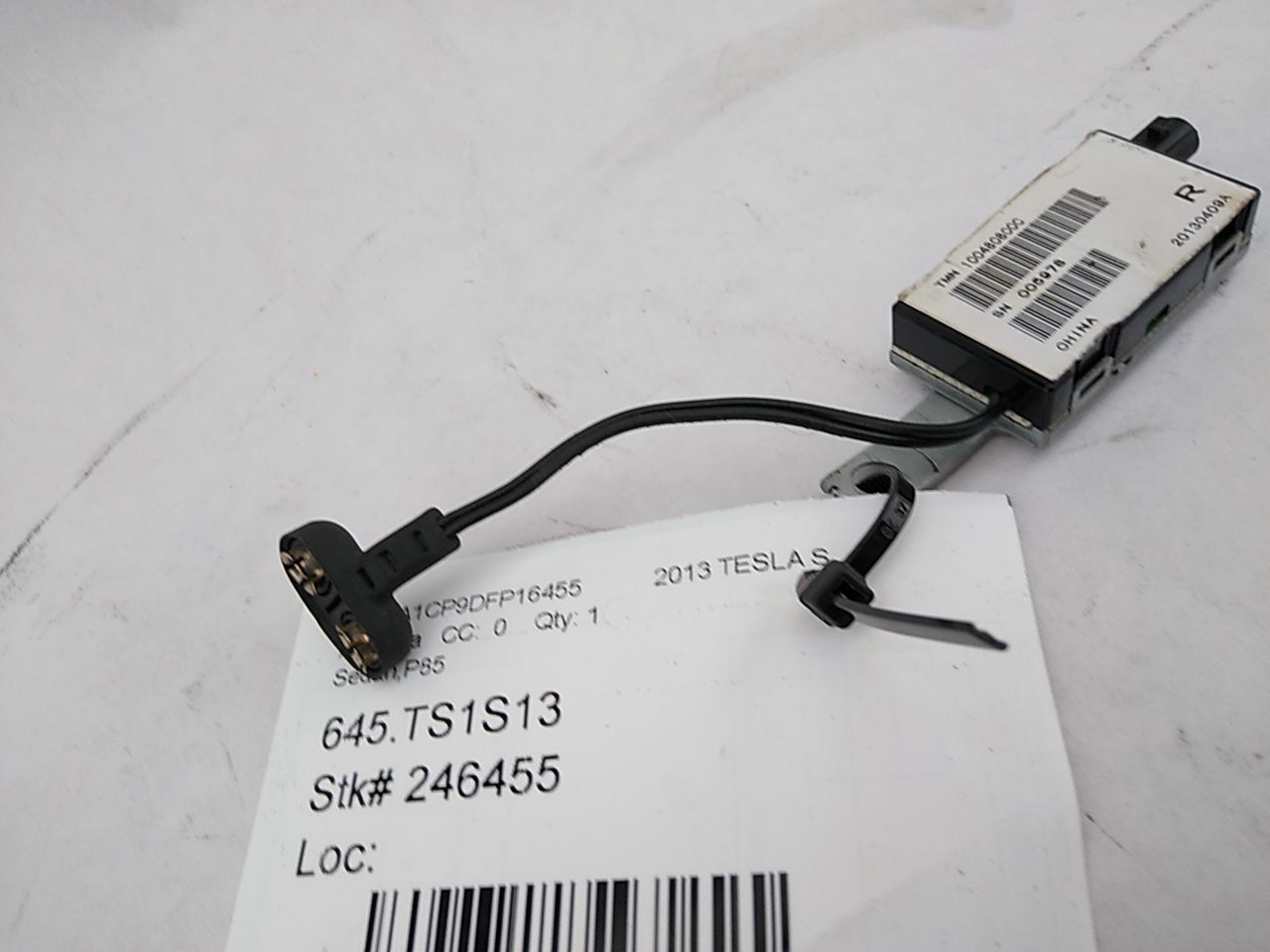 Tesla Model S Right Antenna Amplifier