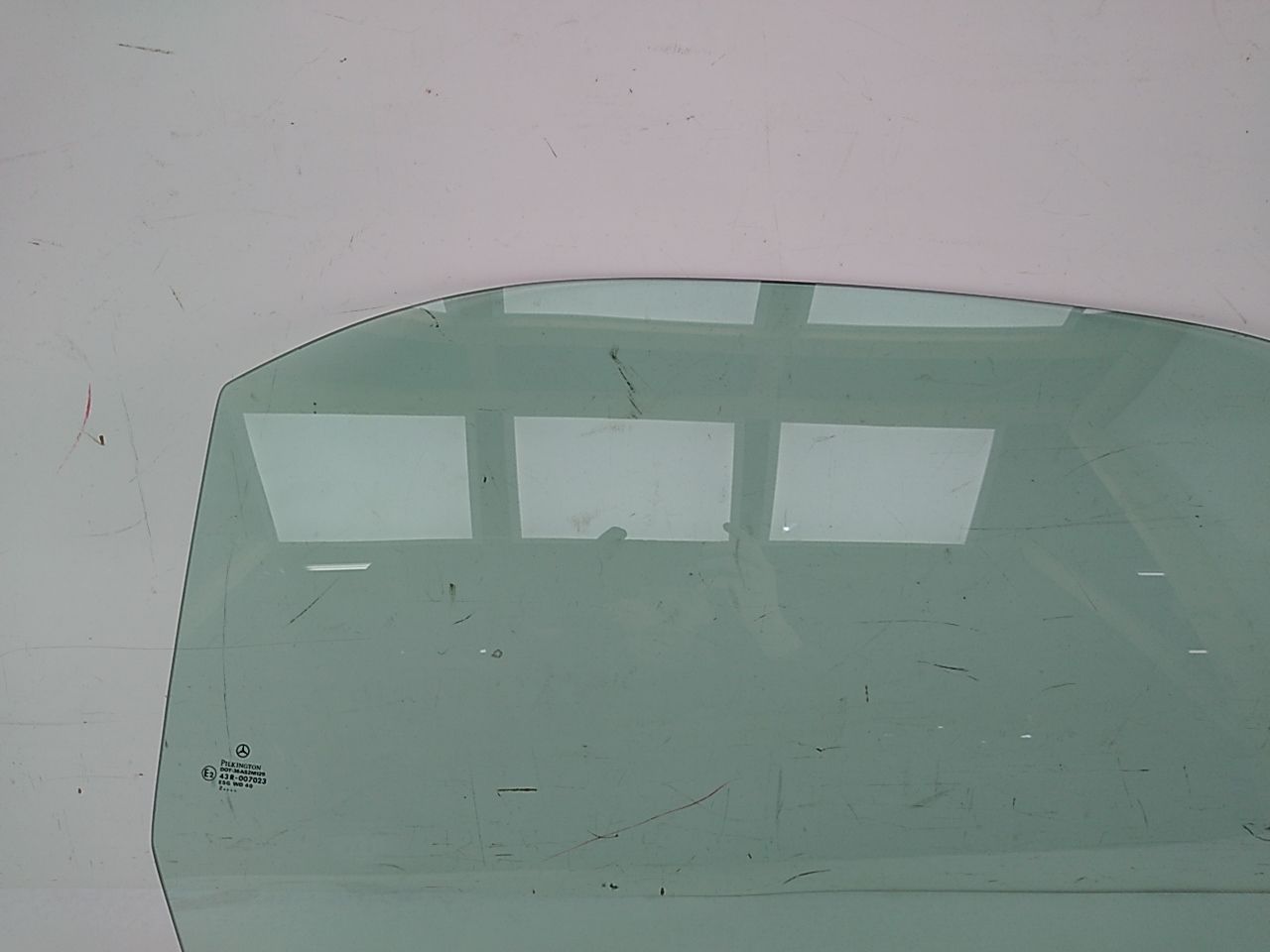 Mercedes SLK230 Passenger Right Front Door Window Glass