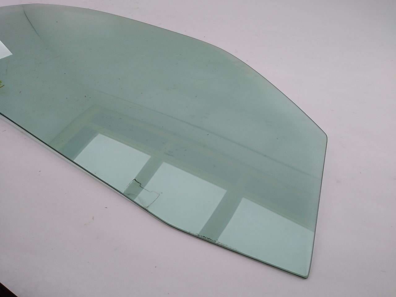 Mercedes SLK230 Passenger Right Front Door Window Glass