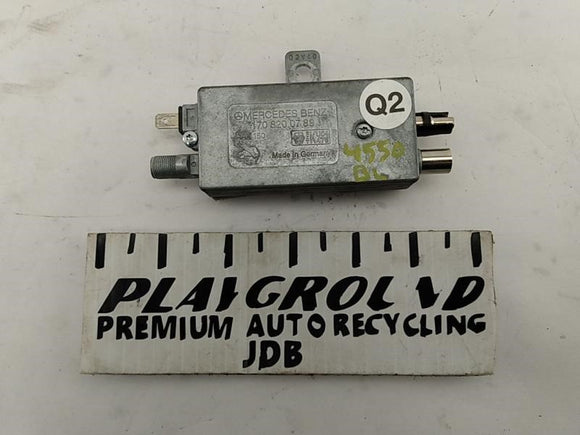 Mercedes SLK230 Antenna Amplifier