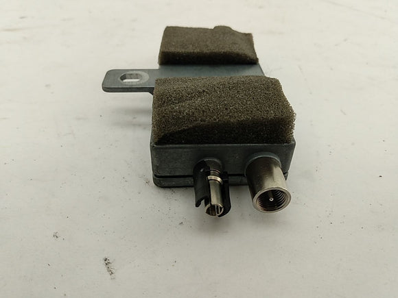 Mercedes SLK230 Antenna Amplifier