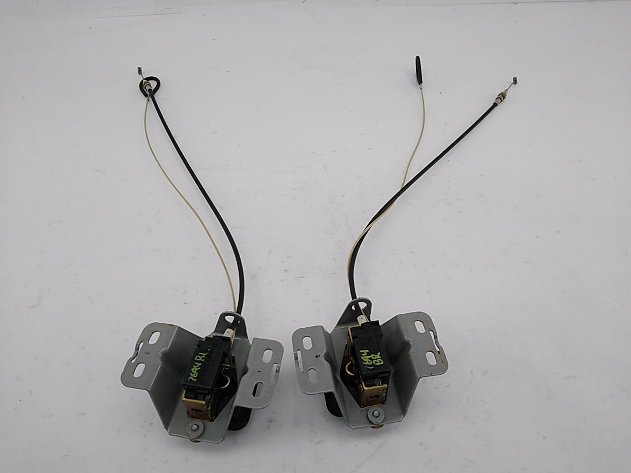 Mercedes SLK230 Pair Of Rear Trunk Latch Lock Release - 0