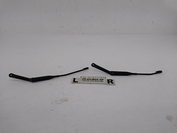 Mercedes SLK230 Pair Of Windshield Wiper Arms
