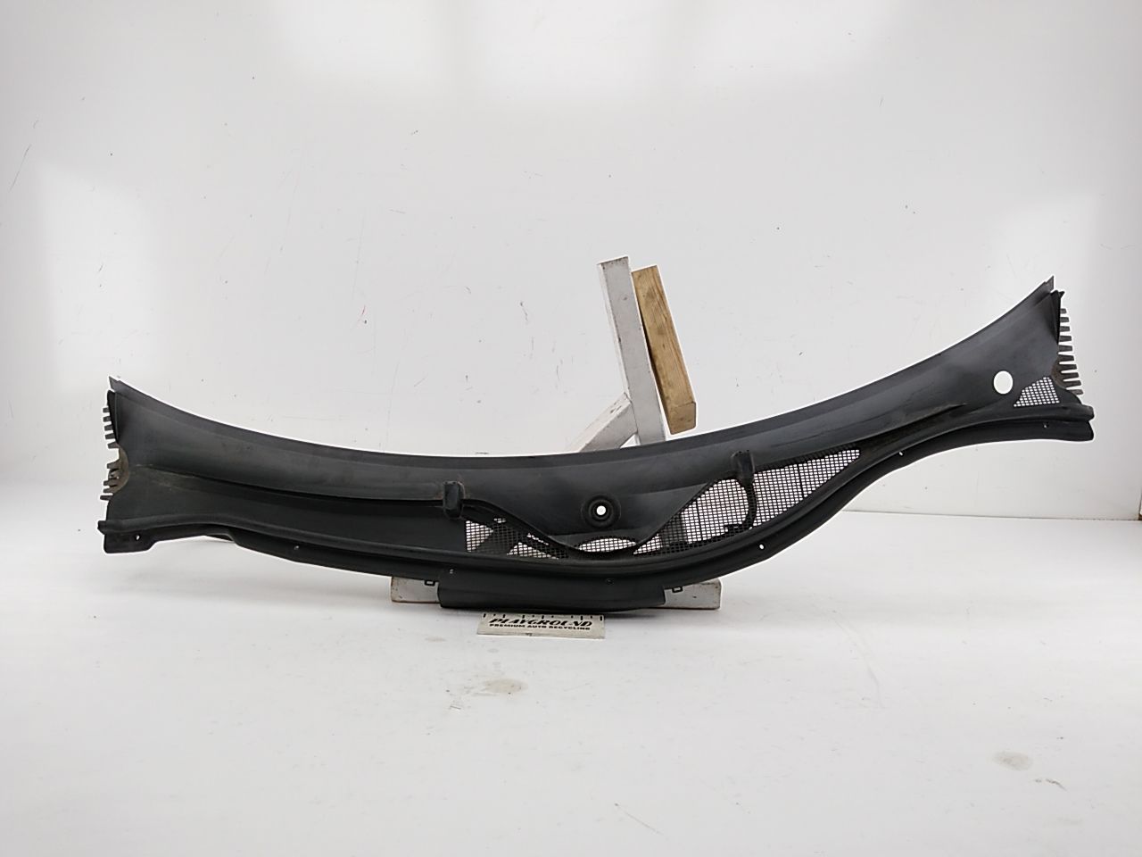 Mercedes SLK230 Front Windshield Cowl Vent Grille Trim Panel