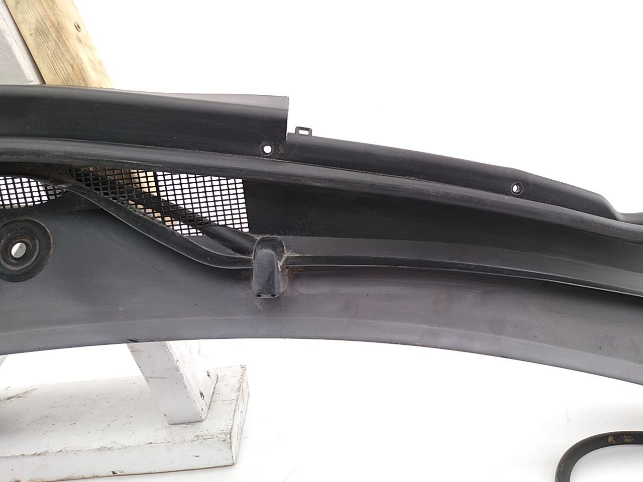 Mercedes SLK230 Front Windshield Cowl Vent Grille Trim Panel