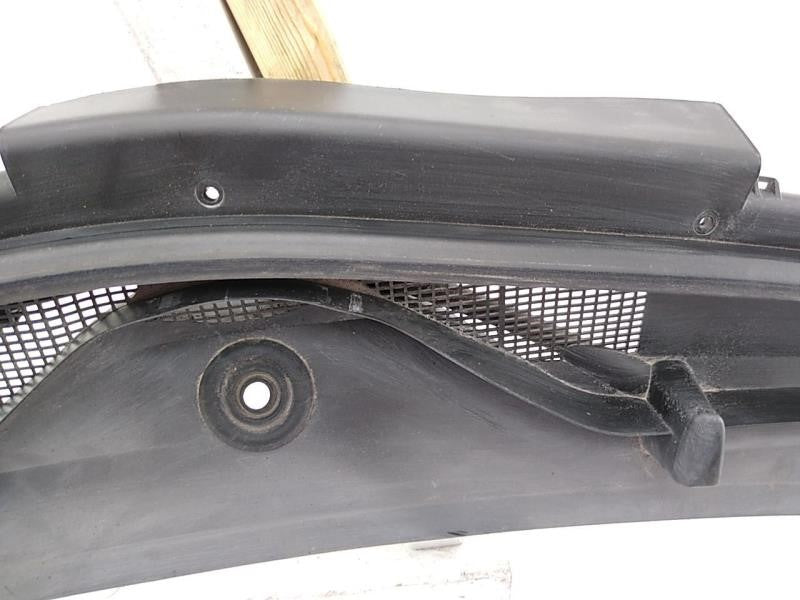 Mercedes SLK230 Front Windshield Cowl Vent Grille Trim Panel