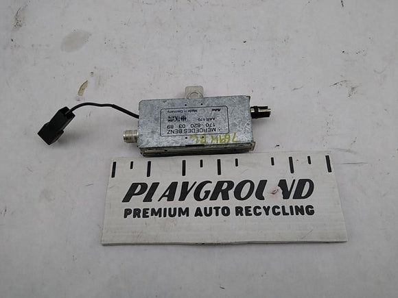Mercedes SLK230 Antenna Amplifier