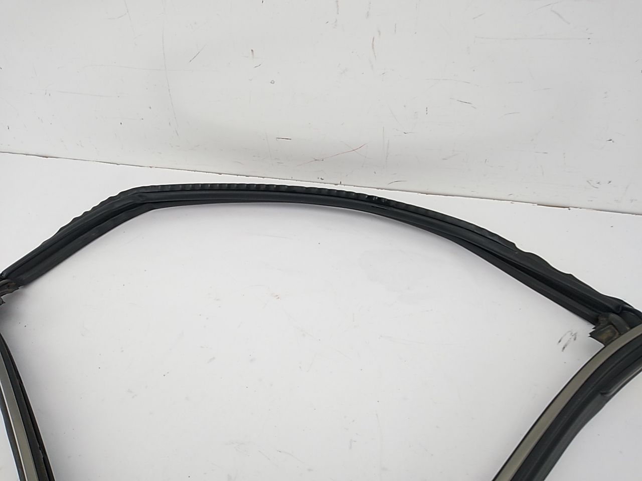 Mercedes SLK230 Front Center Convertible Top Seal