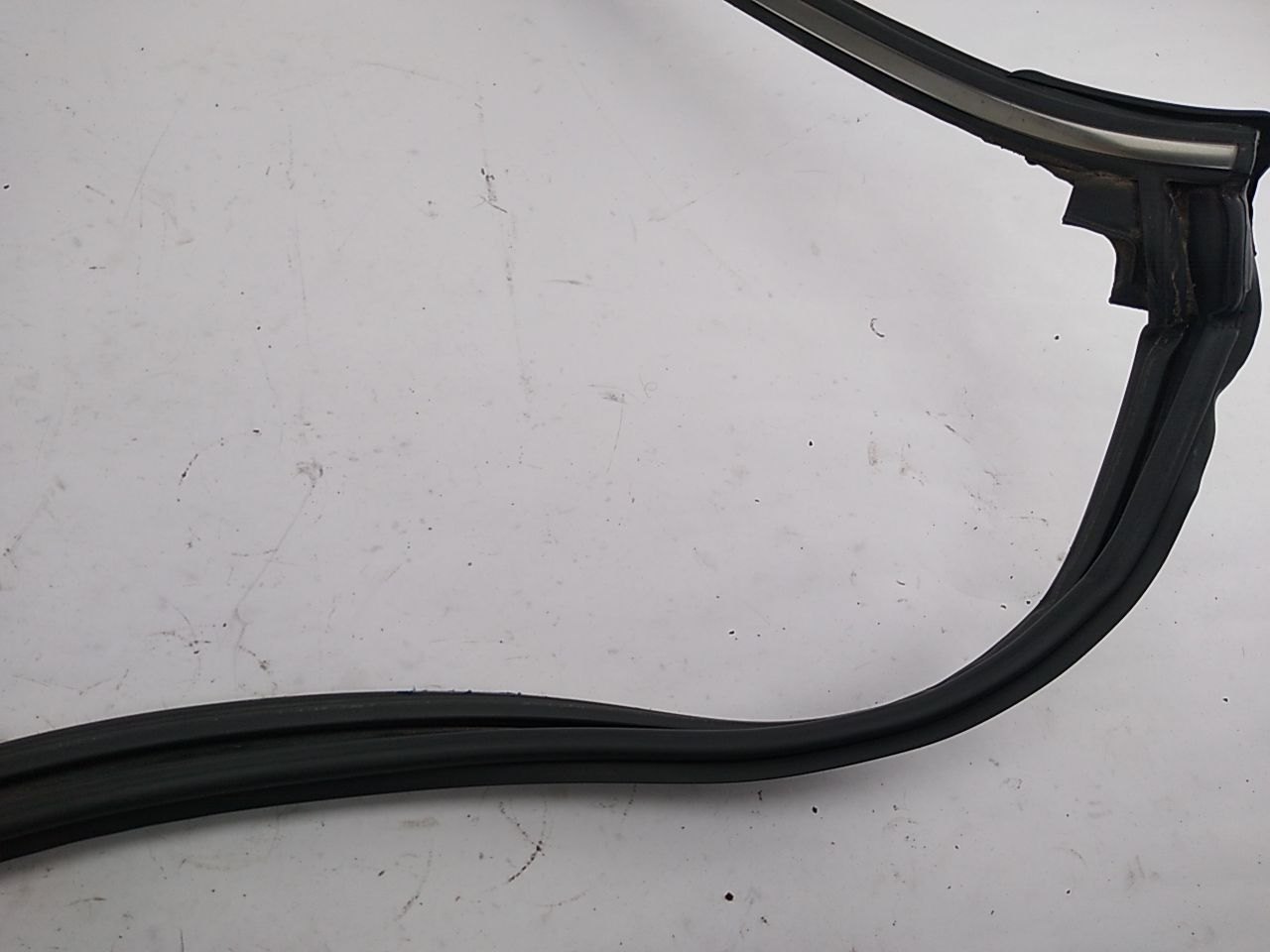 Mercedes SLK230 Roof Seal