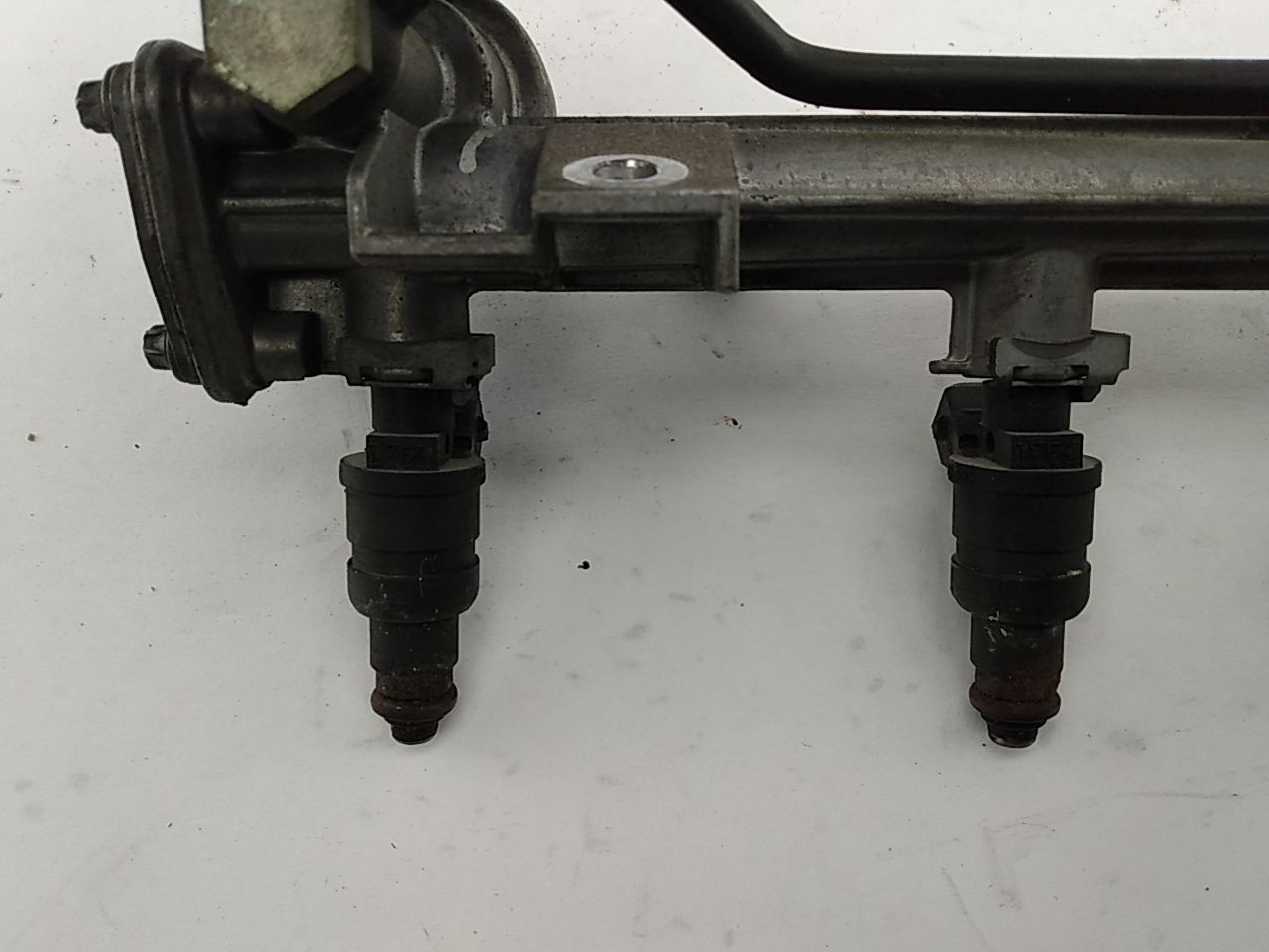 Mercedes SLK230 Fuel Injector Rail with Injectors