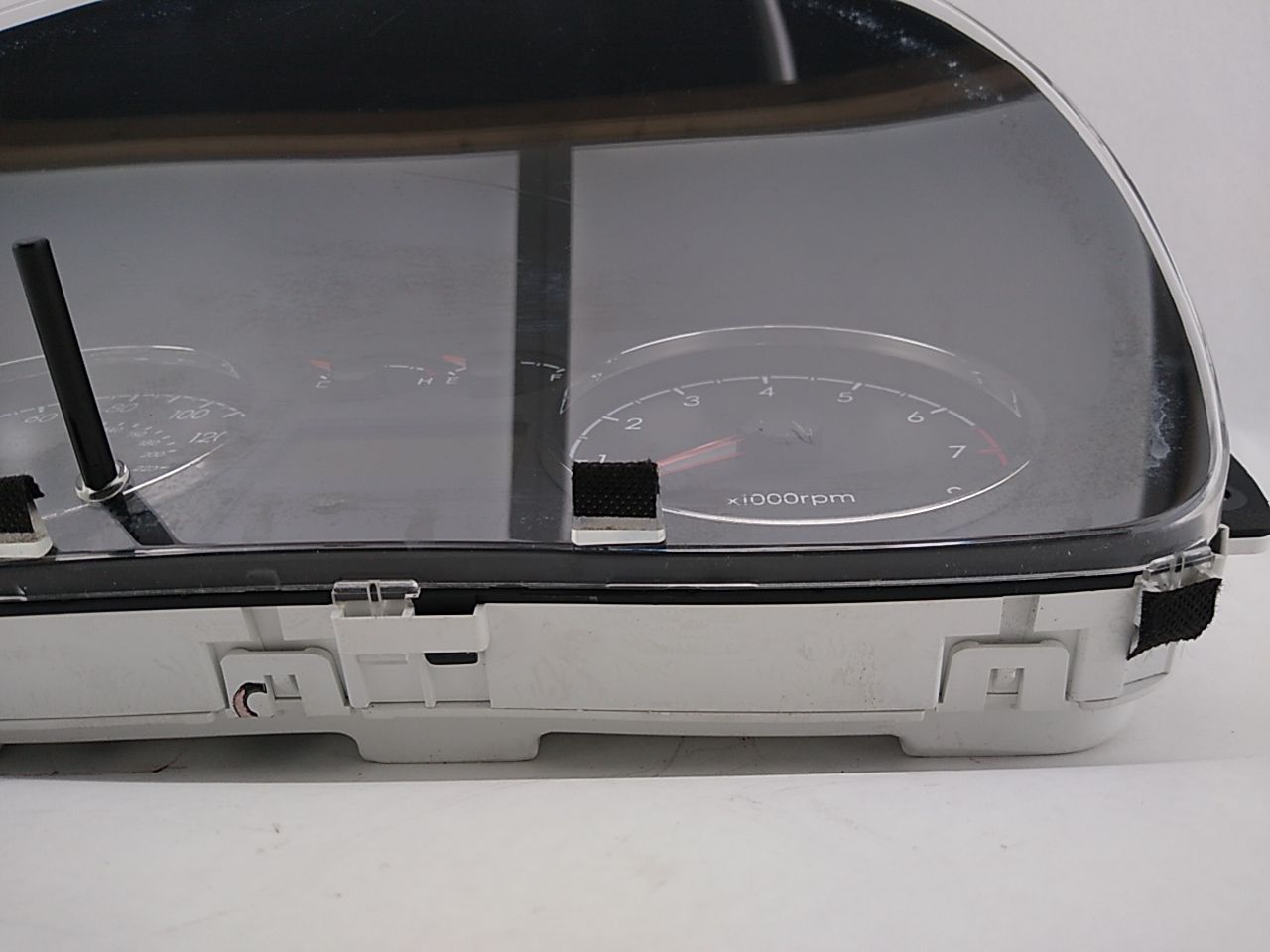 Hyundai Tiburon Speedometer Cluster