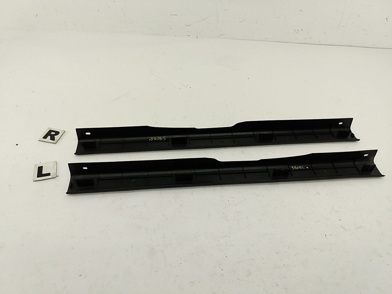 Hyundai Tiburon Pair Of Door Scuff Plate Trim - 0