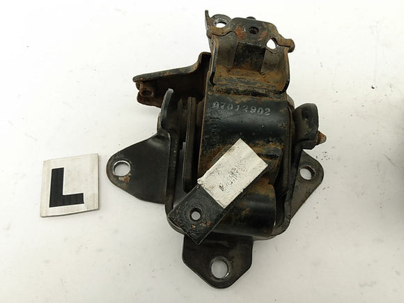 Hyundai Tiburon Pair Of Engine Mounts