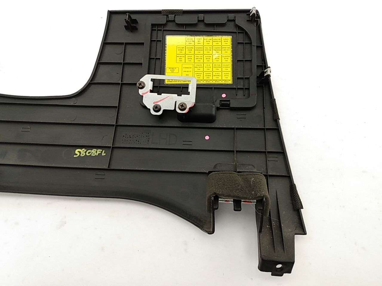 Hyundai Tiburon Front Left Kick Panel