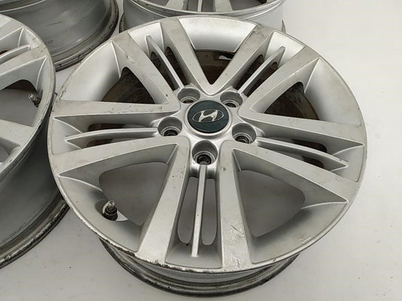 Hyundai Tiburon Set of 4 Wheels