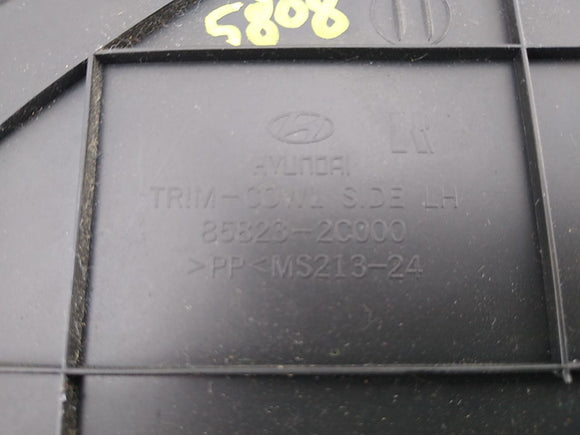 Hyundai Tiburon Pair Of Front Lower Kick Cover Panel