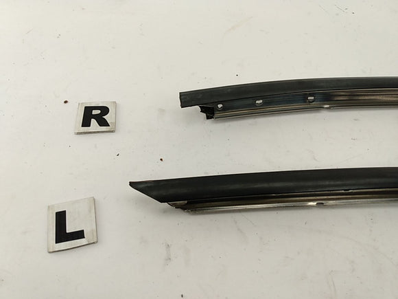 Hyundai Tiburon Pair Of Door Window Trim