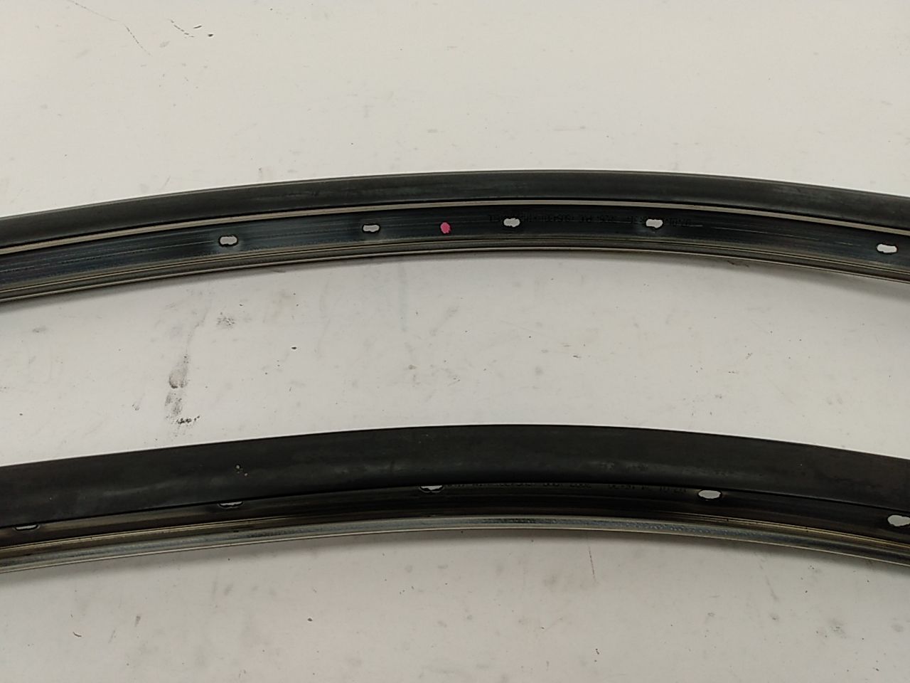 Hyundai Tiburon Pair Of Door Window Trim