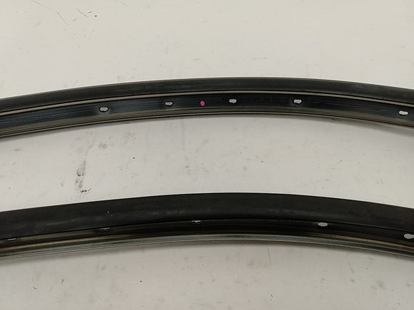 Hyundai Tiburon Pair Of Door Window Trim