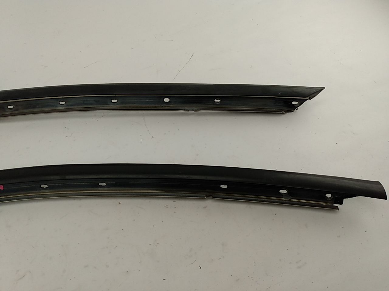 Hyundai Tiburon Pair Of Door Window Trim