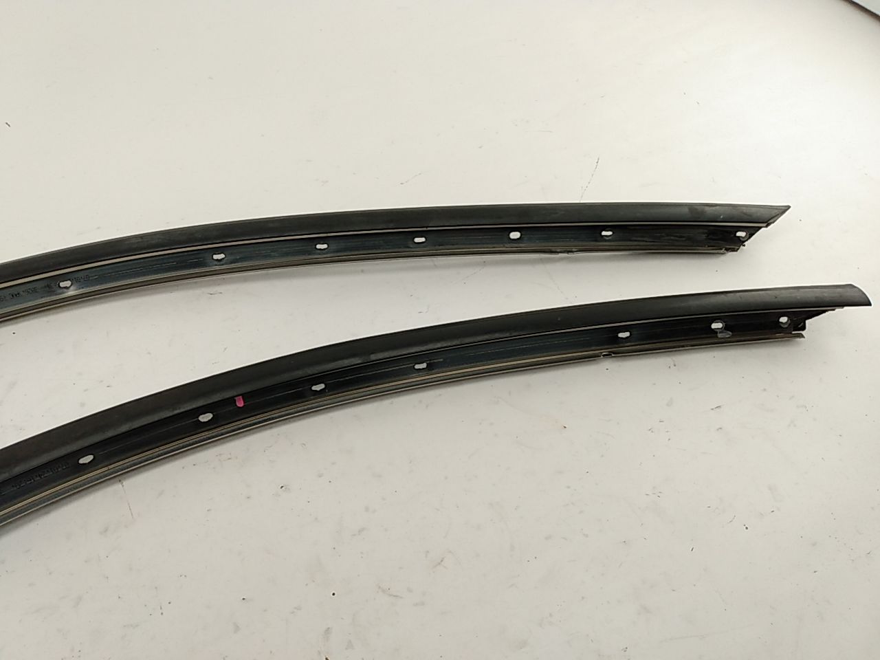 Hyundai Tiburon Pair Of Door Window Trim