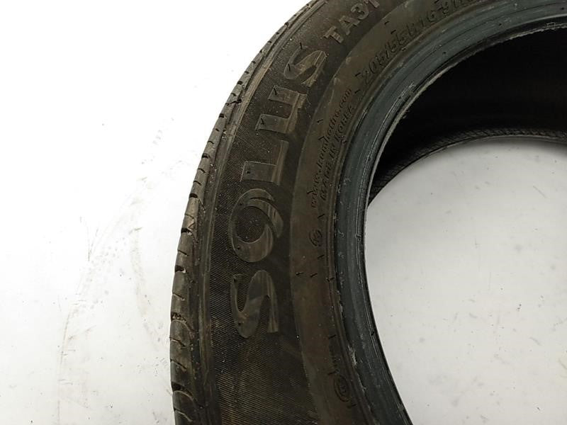 Hyundai Tiburon Single Kumho Tire Solus TA31