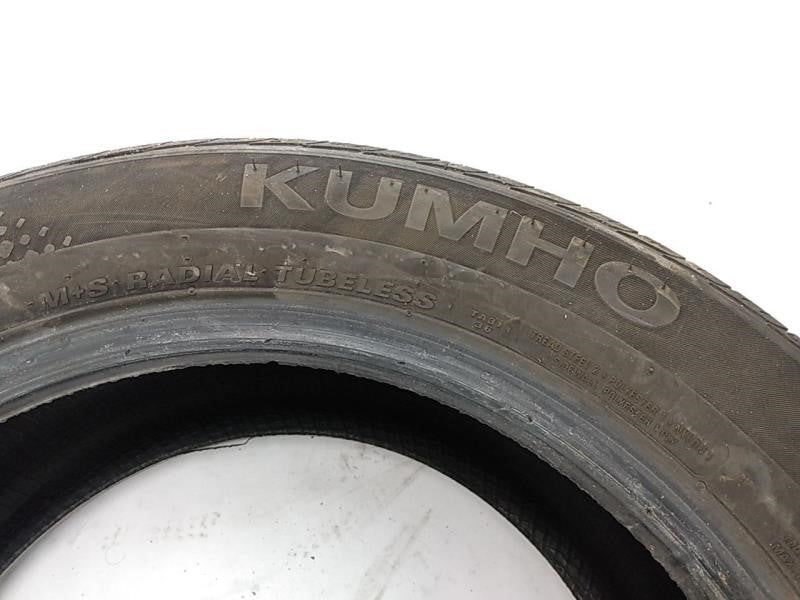 Hyundai Tiburon Single Kumho Tire Solus TA31