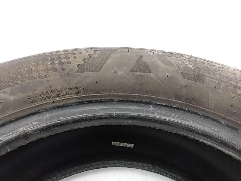 Hyundai Tiburon Single Kumho Tire Solus TA31