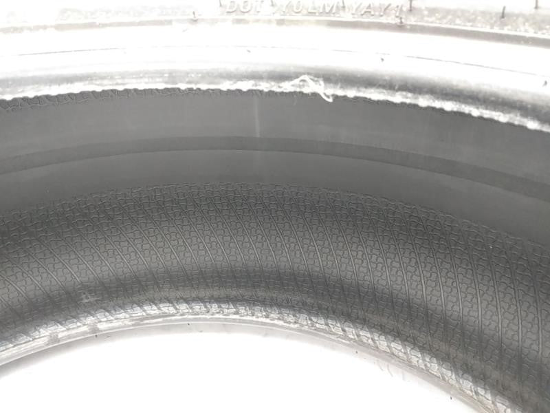 Hyundai Tiburon Single Kumho Tire Solus TA31
