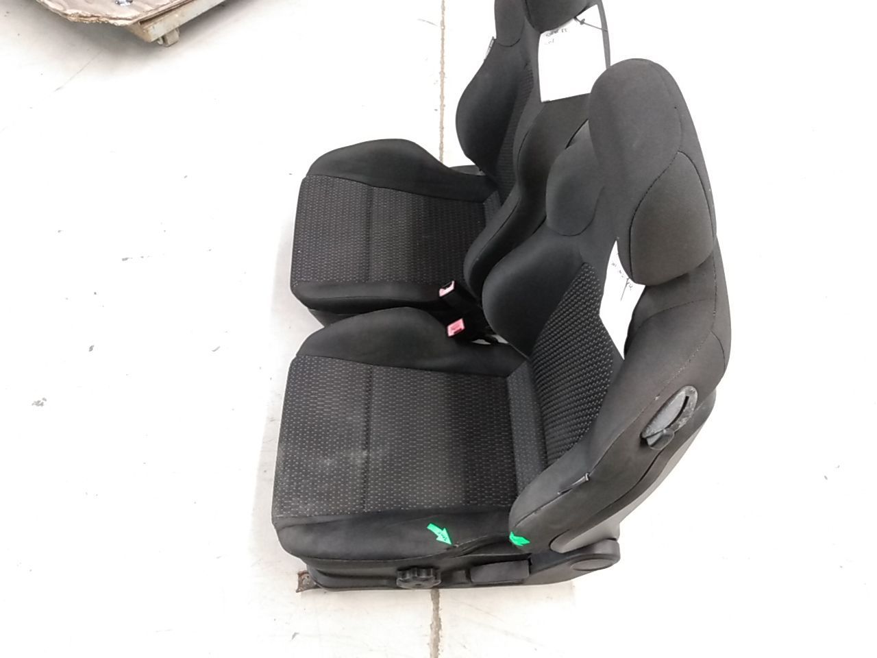 Hyundai Tiburon Pair Of Front Seats