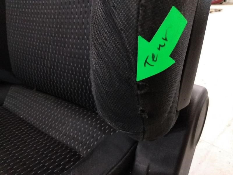 Hyundai Tiburon Pair Of Front Seats