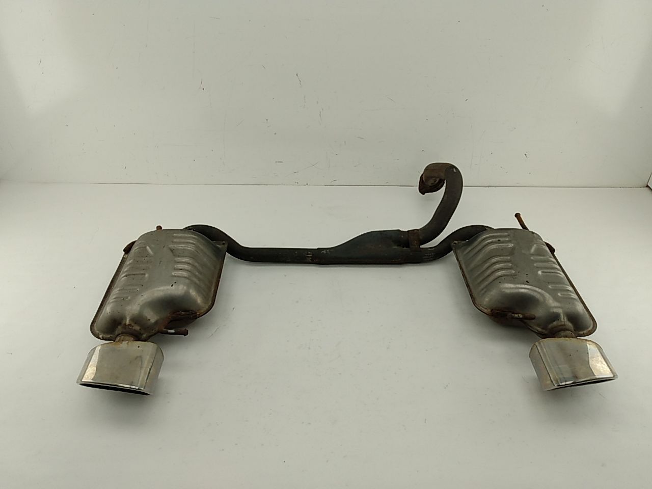 Hyundai Tiburon Tail Muffler Pipe