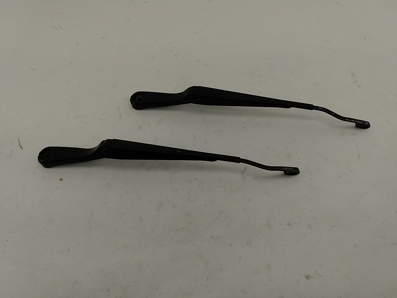 Saab 9-3 Pair Of Windshield Wiper Arms - 0