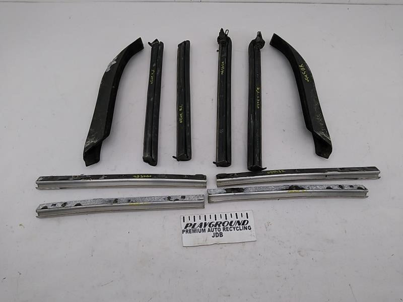 Saab 9-3 Set Of Roof Top Seal